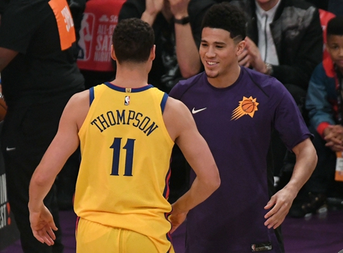 在此背景下 在此背景下