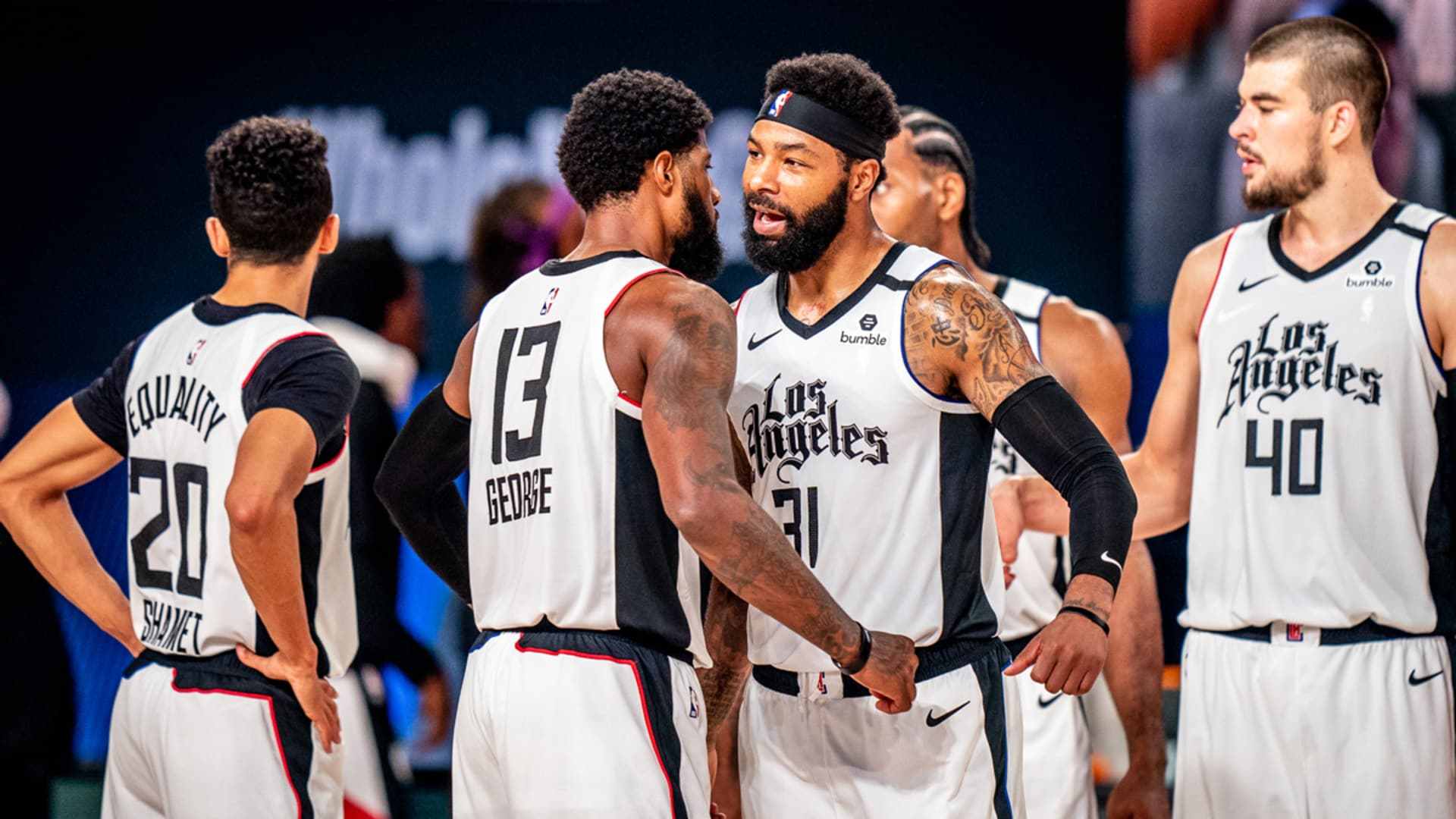 梅西多次于 梅西多次于